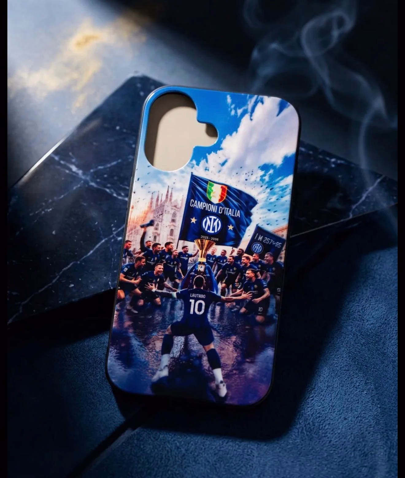 Cover Inter Campioni d'Italia per iPhone 16